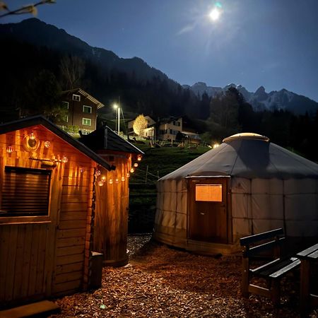 Jurte Beim Lama- & Alpakahof Triesenberg Exterior photo